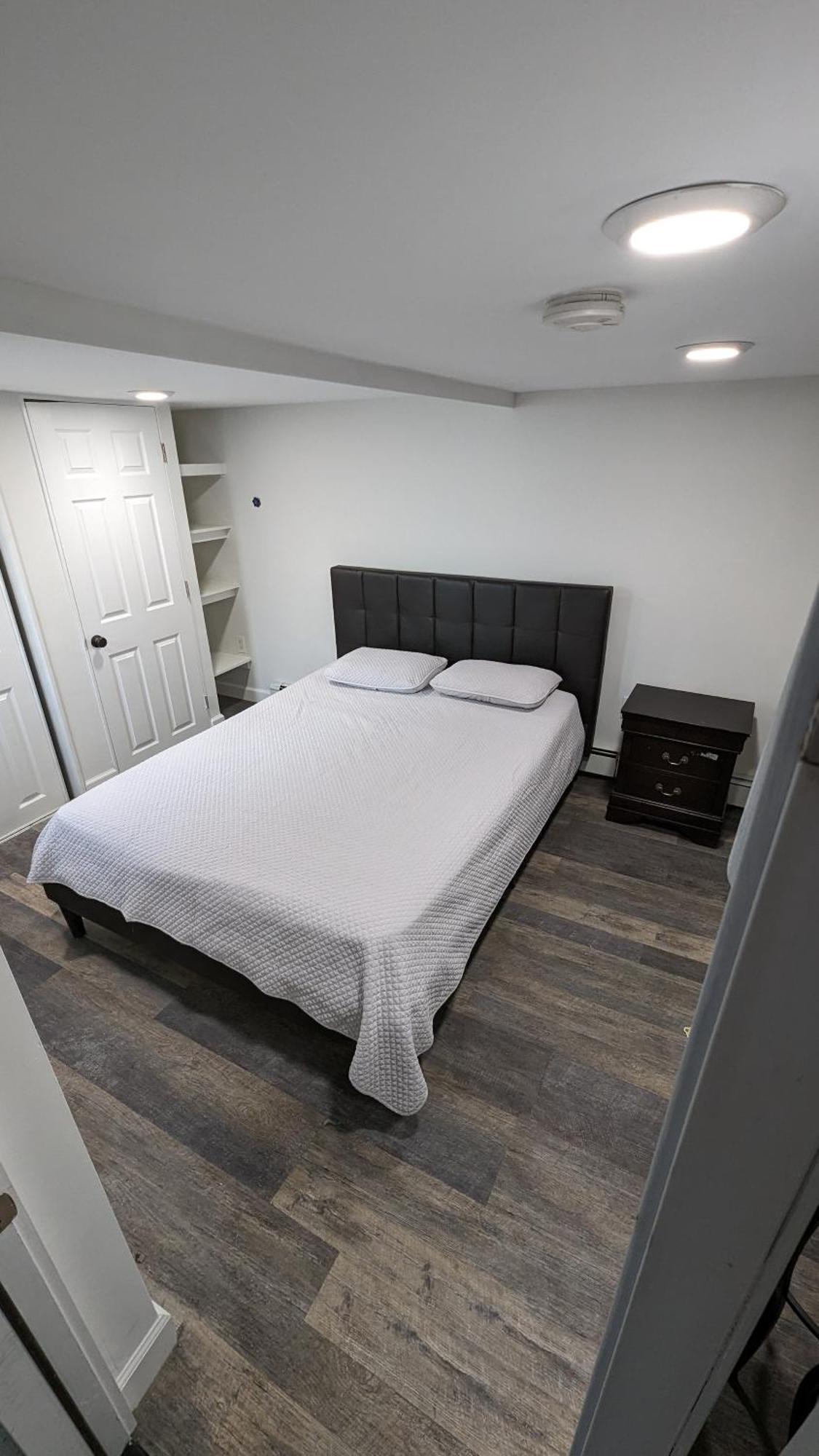 Cozy 250'sqf With Kitchenette And Private Bathroom Close To Time Square Nyc