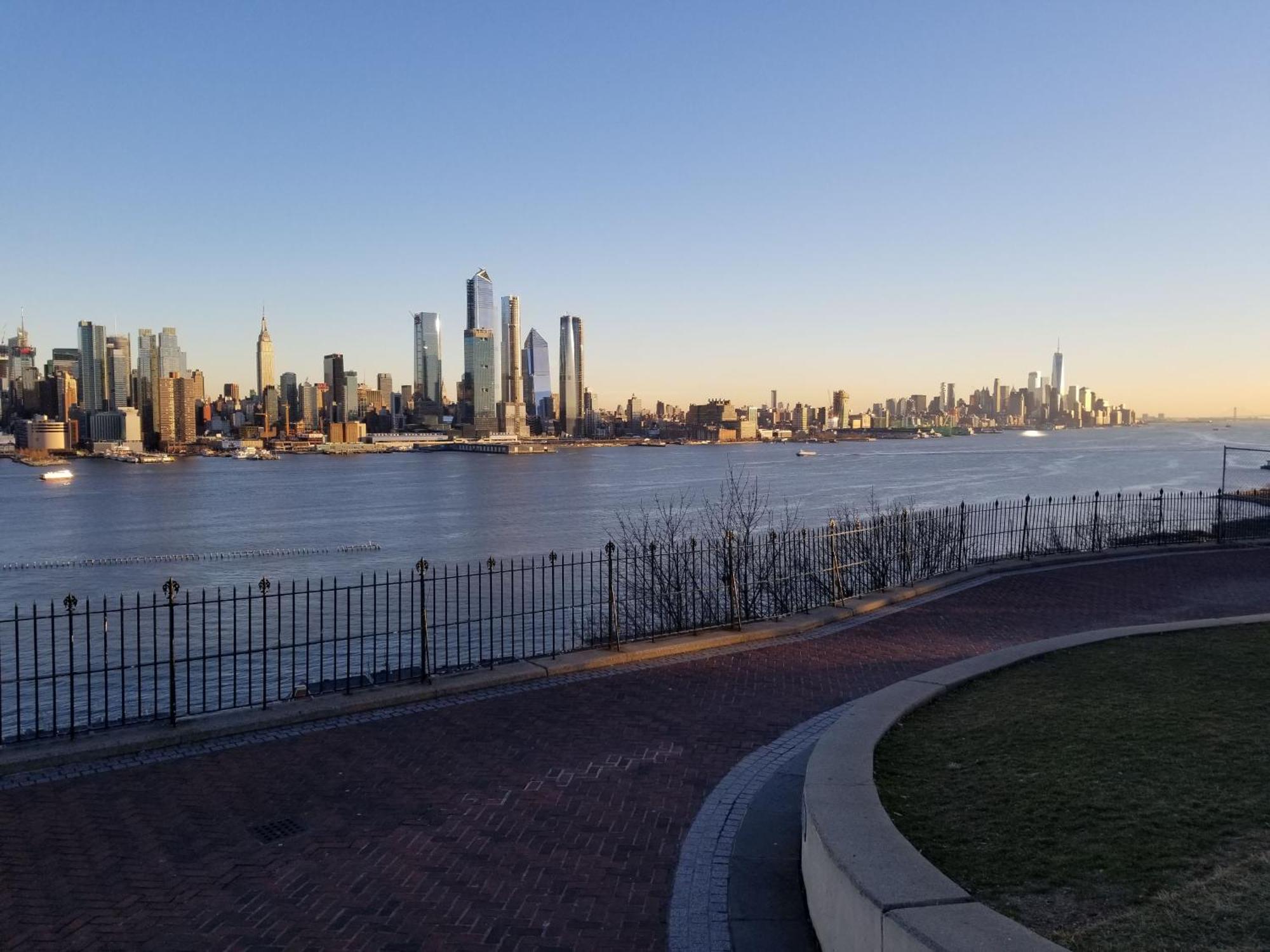 Cozy 250'sqf With Kitchenette And Private Bathroom Close To Time Square Nyc Apartment North Bergen