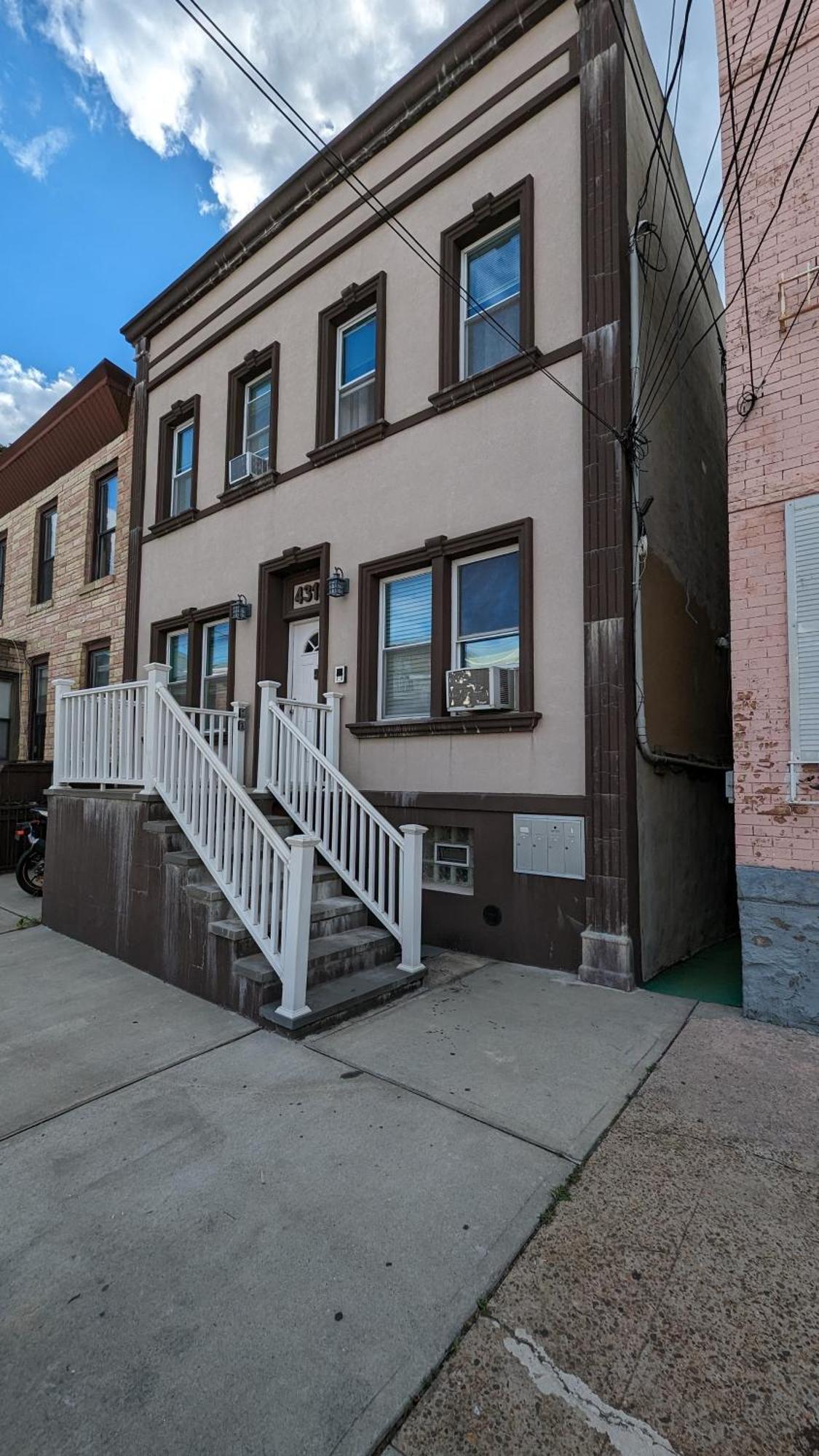 Cozy 250'sqf With Kitchenette And Private Bathroom Close To Time Square Nyc Apartment *